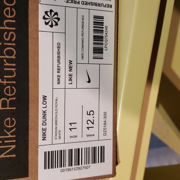 Nike Dunk Low "Foam Finger" - Picture 7 of 8